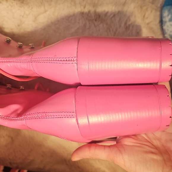 BNWT Roc Austrailia Barbie Pink Lash Lace Up Boots - Picture 16 of 17
